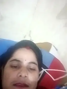 Snapshot of JULEE-740 chatting on October 29, 2025, 4:17 pm JULEE-740 online show from October 29, 2025, 4:17 pm