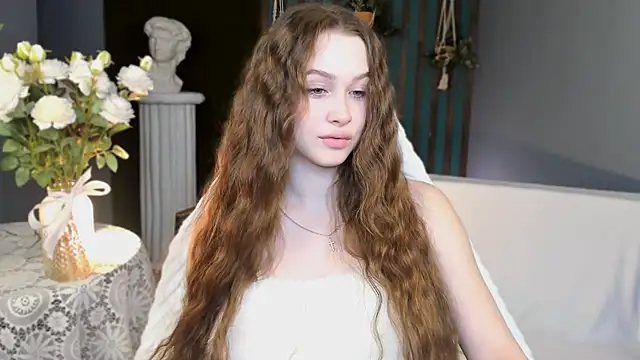 Snapshot of ArielSykes chatting on February 10, 2026, 9:36 pm ArielSykes online show from February 10, 2026, 9:36 pm