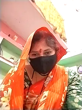 Rajnee33A online show from April 13, 2026, 8:40 am