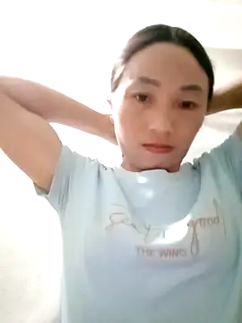 Snapshot of lucybaby00 chatting on November 3, 2025, 1:26 pm lucybaby00 online show from November 3, 2025, 1:26 pm