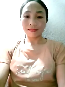 Snapshot of lucybaby00 chatting on November 5, 2025, 1:03 pm lucybaby00 online show from November 5, 2025, 1:03 pm