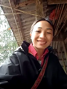 lucybaby00 online show from February 23, 2026, 2:02 am