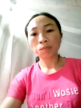 Snapshot of lucybaby00 chatting on November 13, 2025, 10:52 am lucybaby00 online show from November 13, 2025, 10:52 am