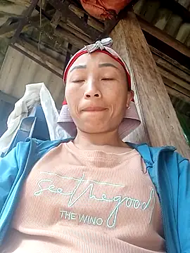 lucybaby00 online show from December 19, 2025, 4:27 am