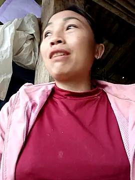 lucybaby00 online show from March 13, 2026, 6:29 am