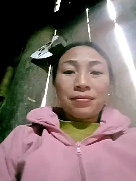 lucybaby00 online show from February 20, 2026, 6:26 am