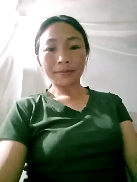 Snapshot of lucybaby00 chatting on May 5, 2026, 10:57 pm lucybaby00 online show from May 5, 2026, 10:57 pm