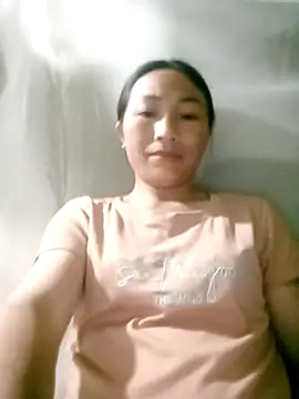 Snapshot of lucybaby00 chatting on April 29, 2026, 9:43 pm lucybaby00 online show from April 29, 2026, 9:43 pm
