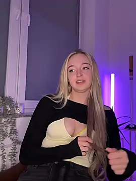 emilypeperoni online show from April 8, 2026, 5:03 pm