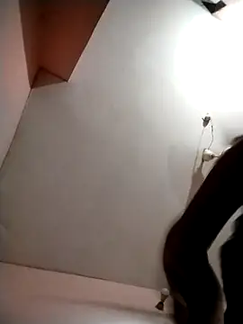 Snapshot of khhlmn chatting on October 6, 2025, 6:52 pm khhlmn online show from October 6, 2025, 6:52 pm