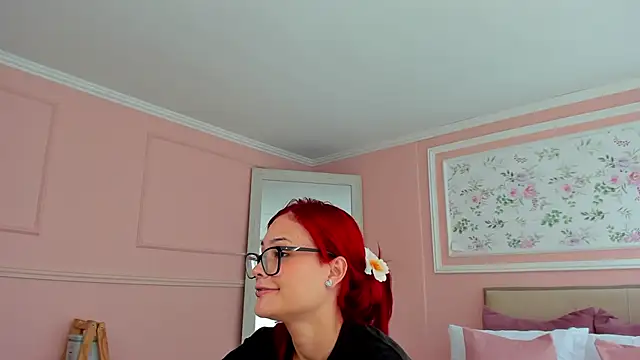 Snapshot of mae_lyra chatting on April 28, 2026, 5:28 pm mae lyra online show from April 28, 2026, 5:28 pm