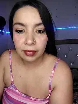 Snapshot of Anahibella chatting on November 24, 2025, 3:28 am Anahibella online show from November 24, 2025, 3:28 am