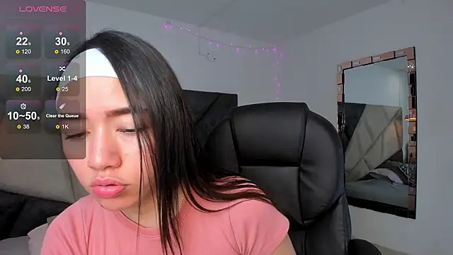 SaraWagner  online show from March 11, 2026, 12:15 am