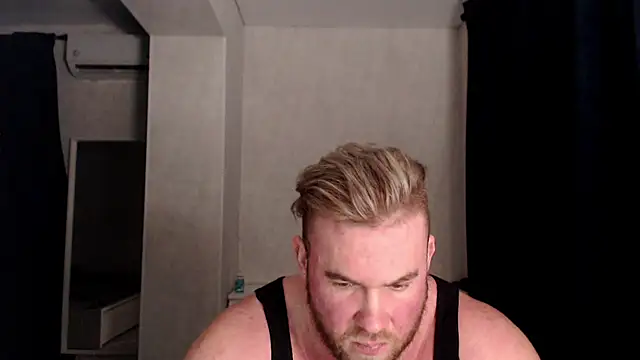 Snapshot of ThorHemsworthRU chatting on February 17, 2025, 3:11 pm ThorHemsworthRU online show from February 17, 2025, 3:11 pm