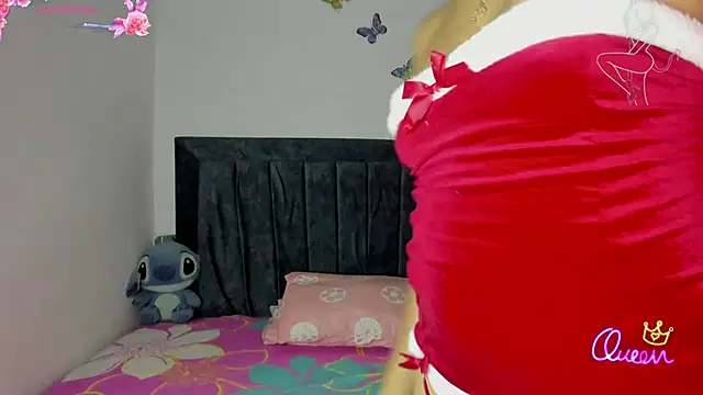 Snapshot of emmie_bunny chatting on March 28, 2026, 10:11 pm emmie bunny online show from March 28, 2026, 10:11 pm