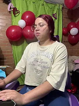 Snapshot of kris_eph chatting on February 5, 2026, 2:18 am kris eph online show from February 5, 2026, 2:18 am