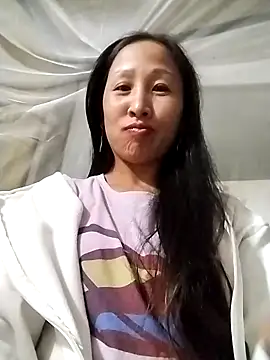 Snapshot of cute_love00 chatting on November 6, 2025, 1:20 am cute love00 online show from November 6, 2025, 1:20 am