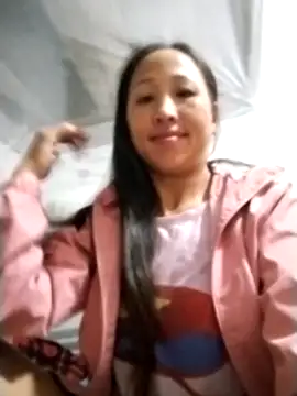 Snapshot of cute_love00 chatting on October 26, 2025, 10:43 pm cute love00 online show from October 26, 2025, 10:43 pm