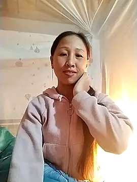 Snapshot of cute_love00 chatting on November 19, 2025, 10:26 am cute love00 online show from November 19, 2025, 10:26 am