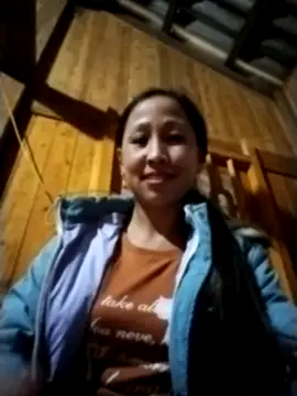 Snapshot of cute_love00 chatting on November 4, 2025, 1:09 am cute love00 online show from November 4, 2025, 1:09 am