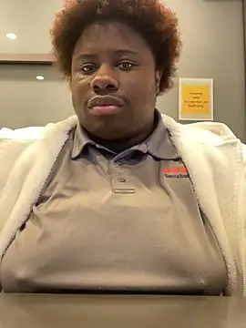 Snapshot of Breezylws chatting on September 29, 2025, 6:31 am Breezylws online show from September 29, 2025, 6:31 am