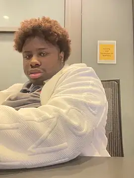 Snapshot of Breezylws chatting on October 20, 2025, 6:26 am Breezylws online show from October 20, 2025, 6:26 am