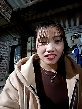 Snapshot of adbosa_00 chatting on November 2, 2025, 11:59 am adbosa 00 online show from November 2, 2025, 11:59 am