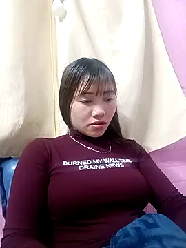 Snapshot of adbosa_00 chatting on December 14, 2025, 10:15 pm adbosa 00 online show from December 14, 2025, 10:15 pm