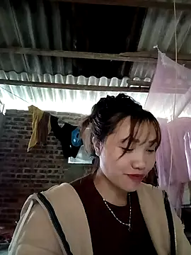 Snapshot of adbosa_00 chatting on November 3, 2025, 2:17 am adbosa 00 online show from November 3, 2025, 2:17 am