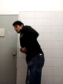 AssHotBoytwink online show from November 12, 2025, 10:13 pm