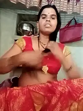 Snapshot of Soniya_pandit chatting on December 4, 2025, 7:51 am Soniya pandit online show from December 4, 2025, 7:51 am