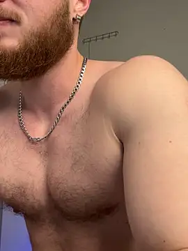 Snapshot of VictorTransMan chatting on December 19, 2025, 11:29 pm VictorTransMan online show from December 19, 2025, 11:29 pm