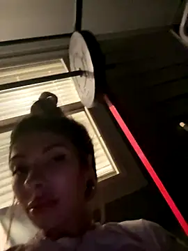 Snapshot of bbgurlnickii chatting on September 13, 2025, 6:24 am bbgurlnickii online show from September 13, 2025, 6:24 am