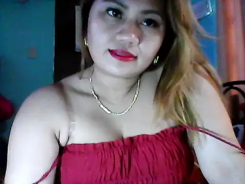 Snapshot of Miss_Heart chatting on October 28, 2025, 5:18 am Miss Heart online show from October 28, 2025, 5:18 am