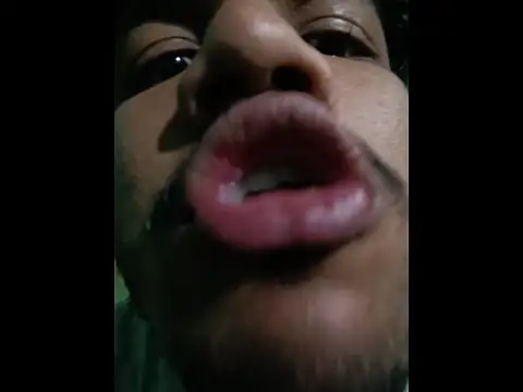 Snapshot of sexofbro chatting on October 9, 2025, 7:53 am sexofbro online show from October 9, 2025, 7:53 am