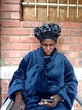 MatureGoddess  online show from April 18, 2026, 5:43 am