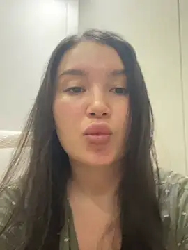 LexeeLuv online show from April 19, 2026, 6:36 am