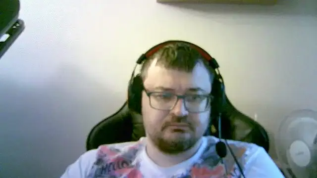 Snapshot of SirAbuser chatting on December 1, 2025, 8:37 am SirAbuser online show from December 1, 2025, 8:37 am