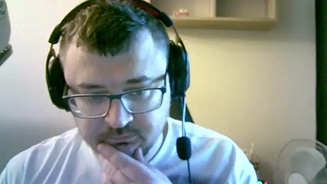 Snapshot of SirAbuser chatting on November 14, 2025, 6:50 am SirAbuser online show from November 14, 2025, 6:50 am