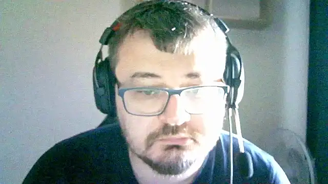 Snapshot of SirAbuser chatting on September 30, 2025, 5:57 am SirAbuser online show from September 30, 2025, 5:57 am