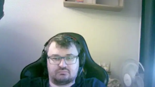 Snapshot of SirAbuser chatting on October 29, 2025, 6:23 am SirAbuser online show from October 29, 2025, 6:23 am