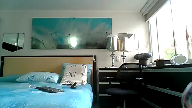 Mirianzapata 1 online show from November 25, 2025, 5:13 pm