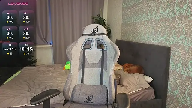 Snapshot of magic_shy_ chatting on November 29, 2025, 2:34 am magic shy online show from November 29, 2025, 2:34 am