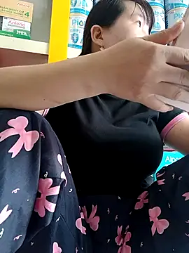 Snapshot of _Babyrose_ chatting on September 11, 2025, 2:00 am Babyrose online show from September 11, 2025, 2:00 am