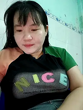  Babyrose  online show from February 11, 2026, 7:14 pm