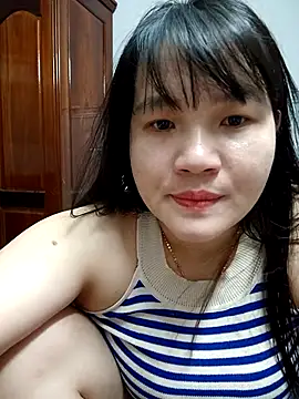 Snapshot of _Babyrose_ chatting on October 27, 2025, 3:35 pm Babyrose online show from October 27, 2025, 3:35 pm