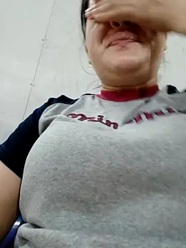 Snapshot of _Babyrose_ chatting on November 4, 2025, 2:21 pm Babyrose online show from November 4, 2025, 2:21 pm