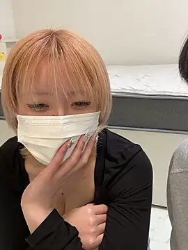 reon reonreon online show from December 15, 2025, 5:13 am