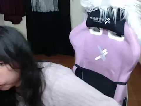 Snapshot of ScarlettShirahoshi chatting on November 6, 2025, 6:45 pm ScarlettShirahoshi online show from November 6, 2025, 6:45 pm