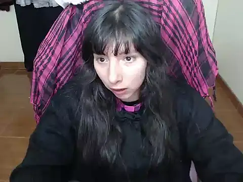 Snapshot of ScarlettShirahoshi chatting on December 15, 2025, 1:00 am ScarlettShirahoshi online show from December 15, 2025, 1:00 am